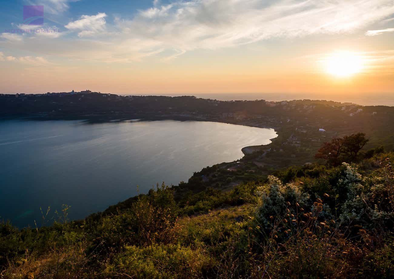 Featured image for “Jezioro Albano”